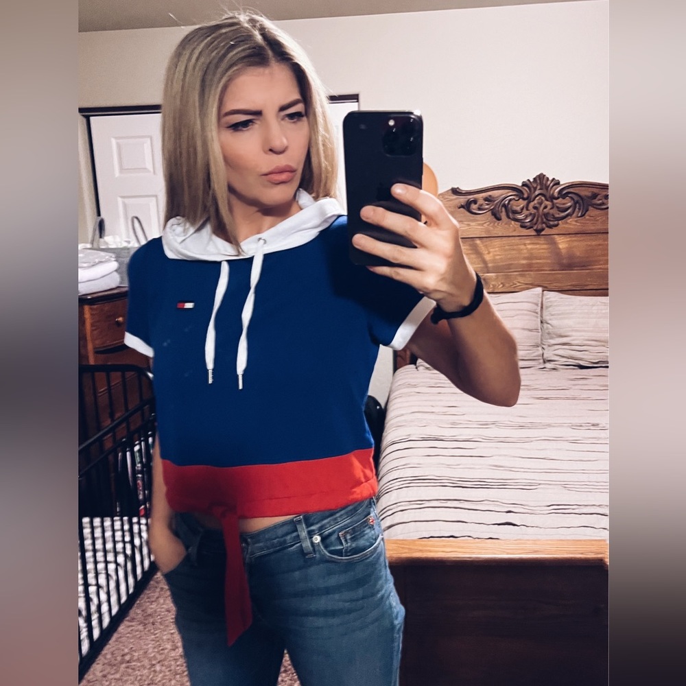 Tommy Hilfiger Sport, Drawstring Waist, Red, Blue & White Hooded Crop Top.